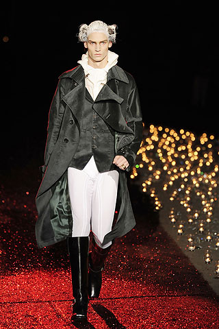 John Galliano / - 2009-2010